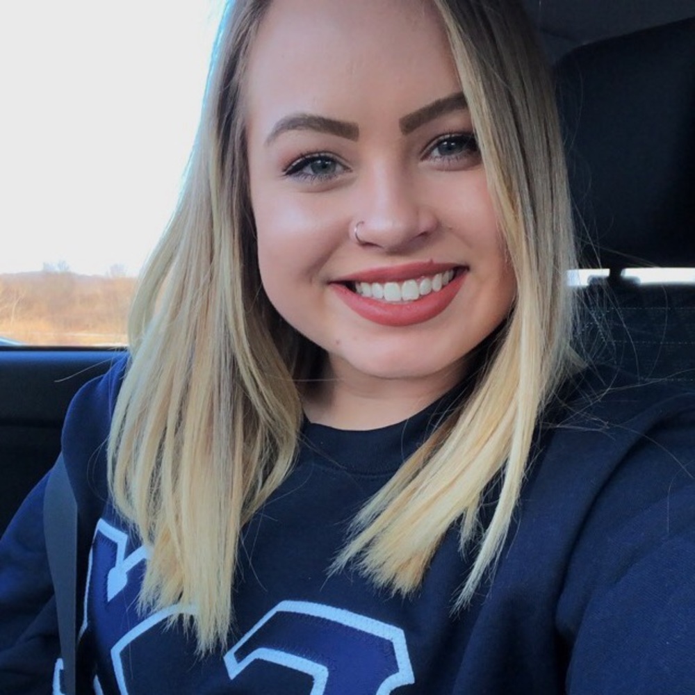 Meet your Posher, Marisa